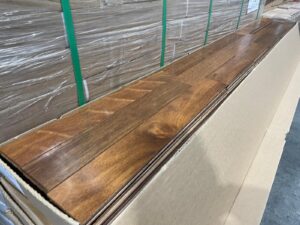 Hardwood - Sucupira - Brazilian Chestnut - 3 1/4 x 3/4" - Preta - Satin Natural Finish