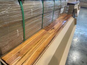 Hardwood - Brazilian Oak - Tauari - 3 1/4 x 3/4" - Selected - Satin