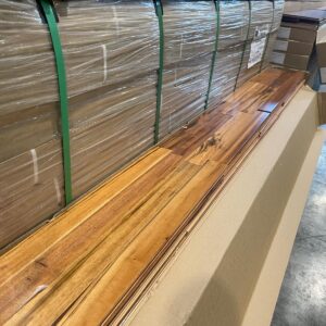 Hardwood - Brazilian Oak - Tauari - 3 1/4 x 3/4" - Selected - Satin