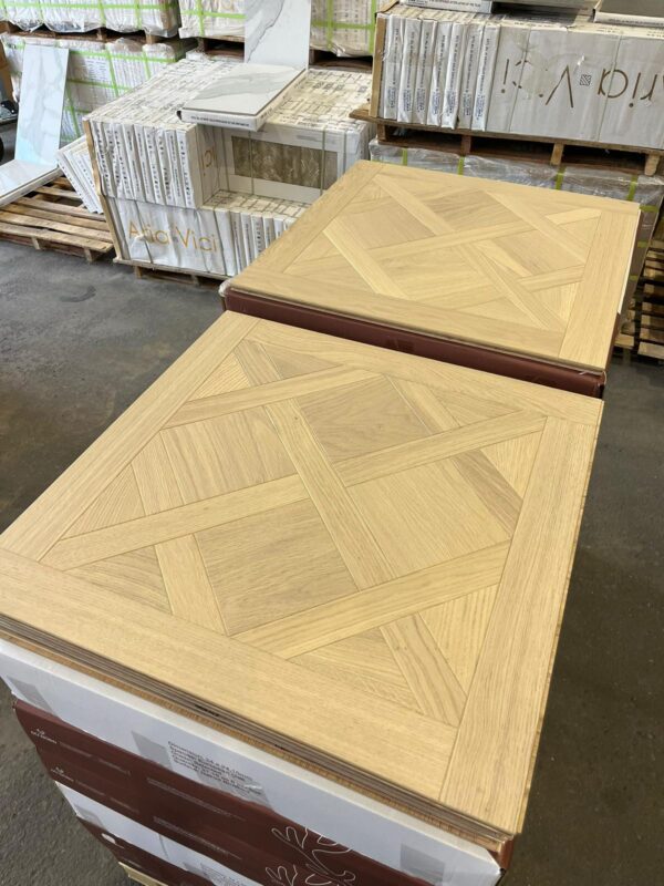 Engineered - European Oak - Design Parquet - 24x24", 15mm - Selected Grade - Natural - Naked Brushed Finish