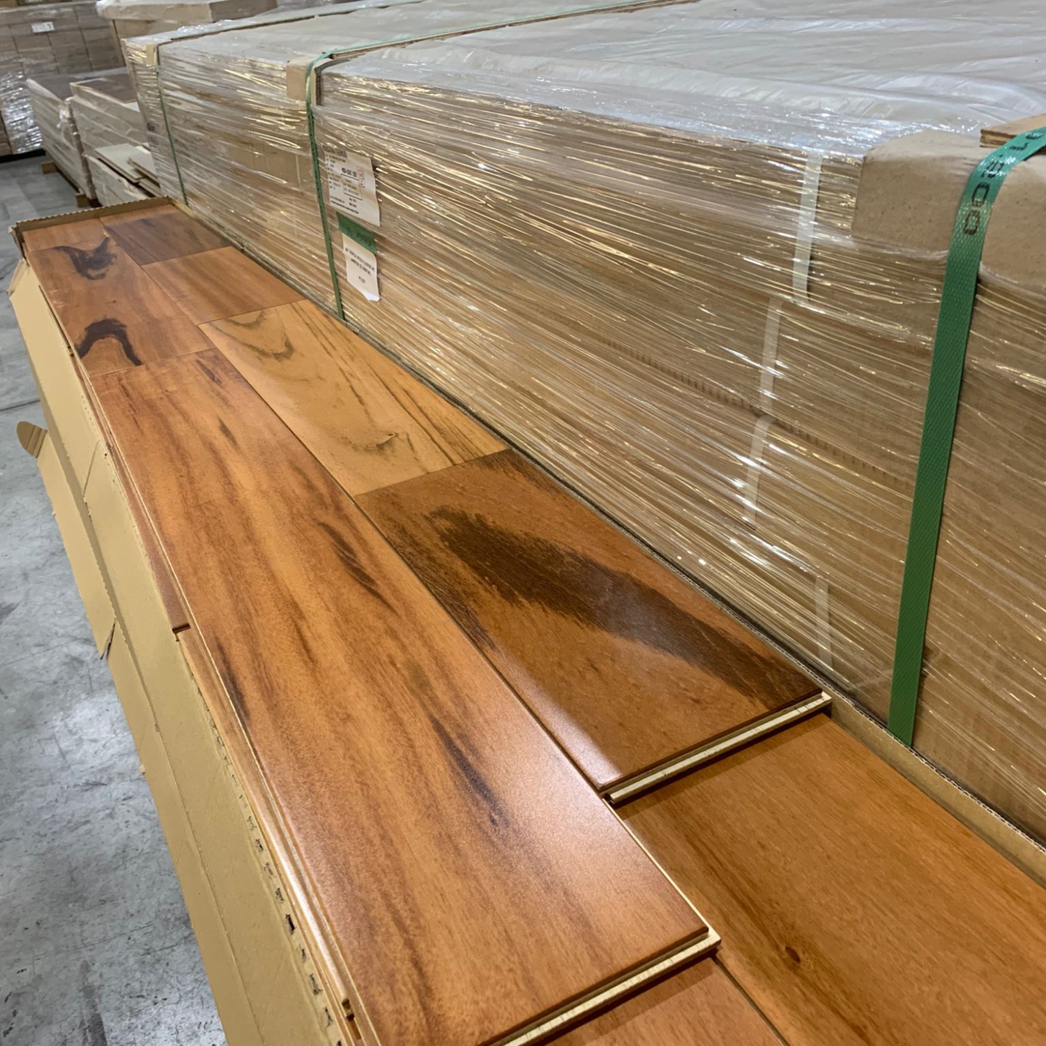 Engineered – Breazilian Tigerwood Muiracatiara 5 inch 5/8 – Semi Gloss